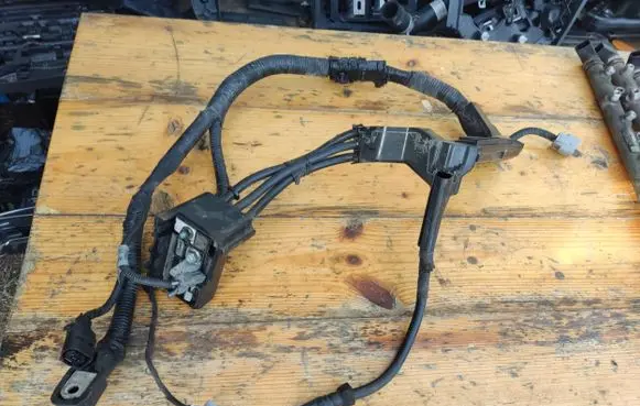 Hyundai Santa Fe Positive cable (battery) 91850-S1020