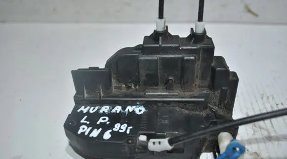 Nissan Murano Z50 Front door lock