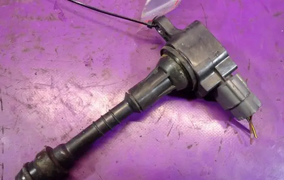 Nissan Almera Tino High voltage ignition coil 