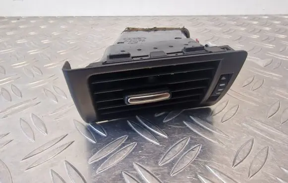 Audi A4 S4 B7 8E 8H Dashboard side air vent grill/cover trim 8E0820902F