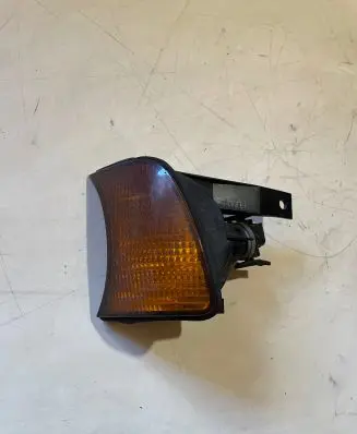 BMW 5 E39 Front indicator light 1384033 155041