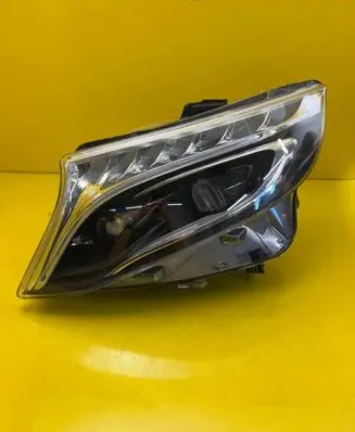 Mercedes-Benz V Class W447 Headlight/headlamp A4479061401