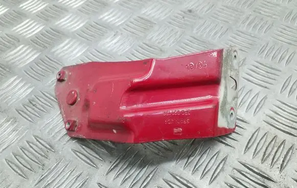 Seat Altea Fender mounting bracket 5P0821136
