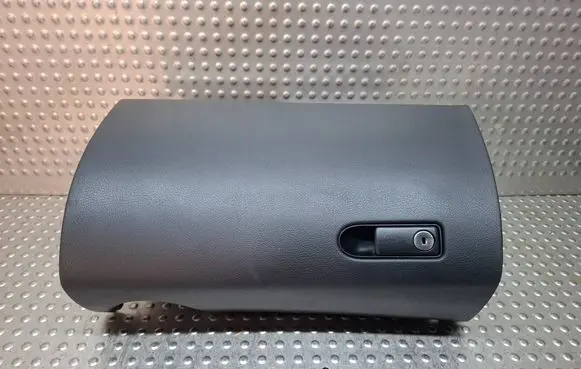 Mercedes-Benz C W205 Glove box S27705699 A2056803205