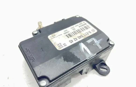 Mercedes-Benz E W211 Battery control module A2115404245