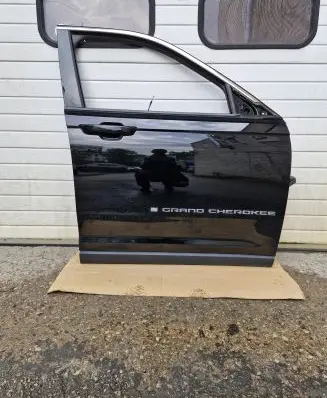 Jeep Grand Cherokee WL Front door 68427142AC