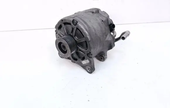 Audi Q7 4L Generator/alternator 06E903015