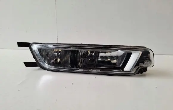 Volkswagen PASSAT B8 Front fog light 3G0941661J