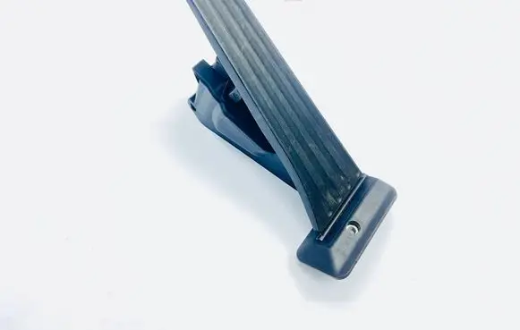 BMW 1 F20 F21 Accelerator throttle pedal 6853175 6PV01043533 12037313DE