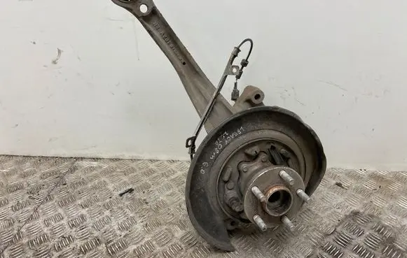 Subaru Legacy Rear wheel hub
