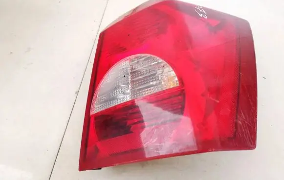Dodge Caliber Rear/tail lights 05303752af 05303880af