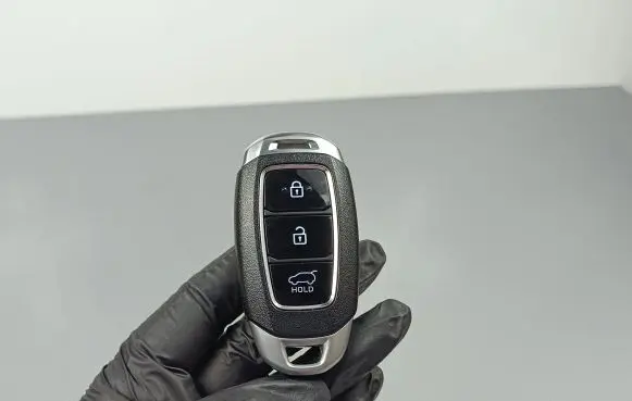 Hyundai Kona I Ignition key/card 