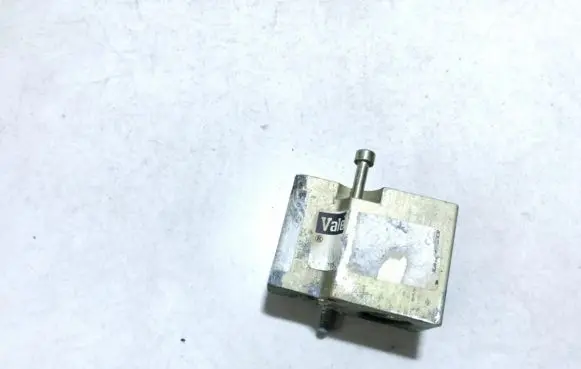 Audi A3 S3 8L Air conditioning (A/C) expansion valve 