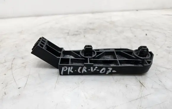 Honda CR-V Front bumper mounting bracket