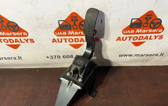 Mercedes-Benz Sprinter W906 Accelerator throttle pedal A9063000304 ZGS013Q018 0280755025