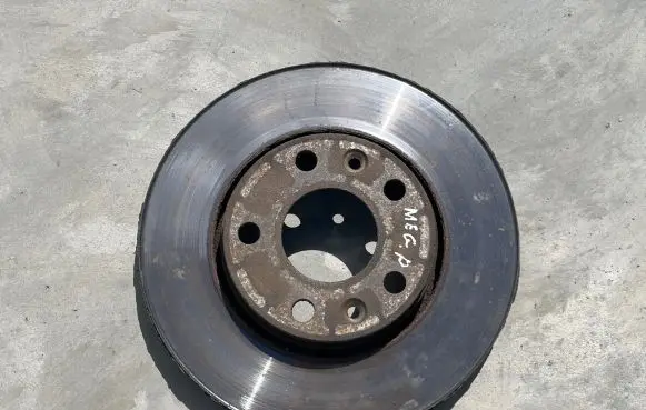 Renault Megane III Front brake disc