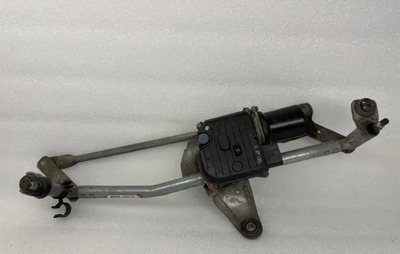 Volkswagen PASSAT B7 Front wiper linkage and motor 3AB955419 3AB955023