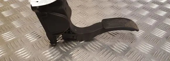 Mercedes-Benz Sprinter W906 Accelerator throttle pedal A9063000304