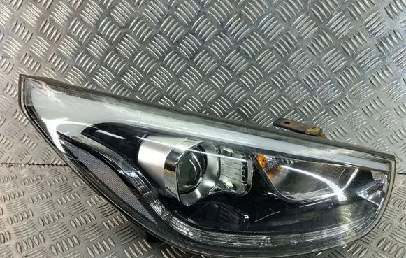Hyundai ix35 Headlight/headlamp 
