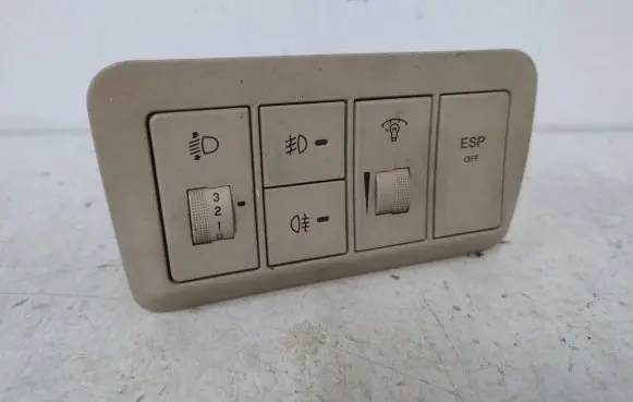 Hyundai Santa Fe Light switch