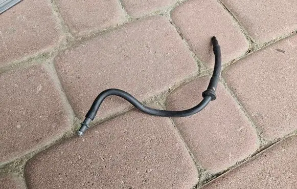 Opel Corsa F Windshield washer spray nozzle 19TYS