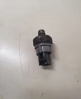 Subaru B9 Tribeca Oil pressure sensor 
