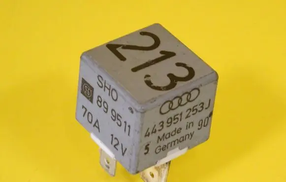Audi A4 S4 B5 8D Other relay 443951253J