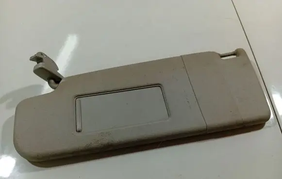 Sun visor