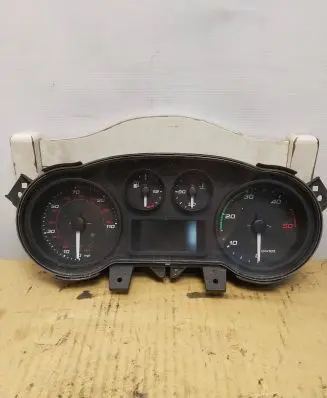 Iveco Daily 6th gen Speedometer (instrument cluster) 5801815718 000484 A2C94283101