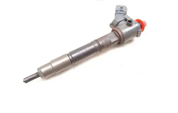 Volvo V40 Fuel injector VEA13-2370010-CAA VEA132370010CAA