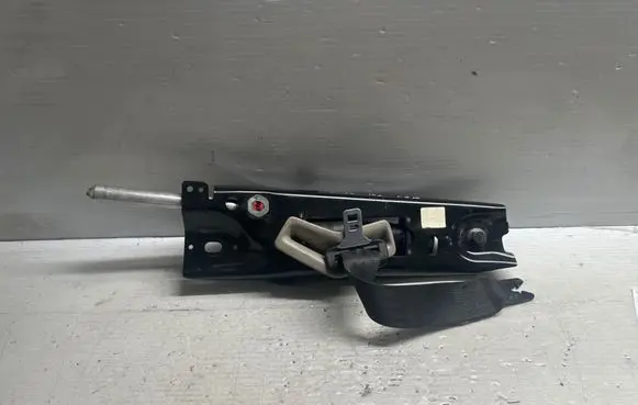 Volvo V70 Front seatbelt