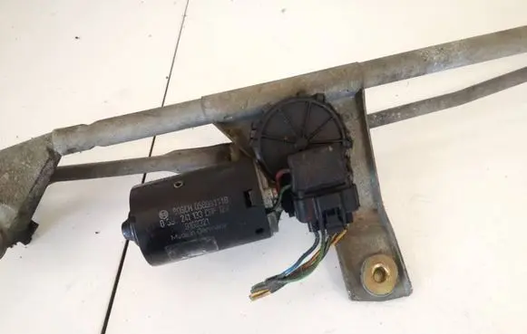 Volvo S70 V70 V70 XC Wiper motor 0390241133 9169321