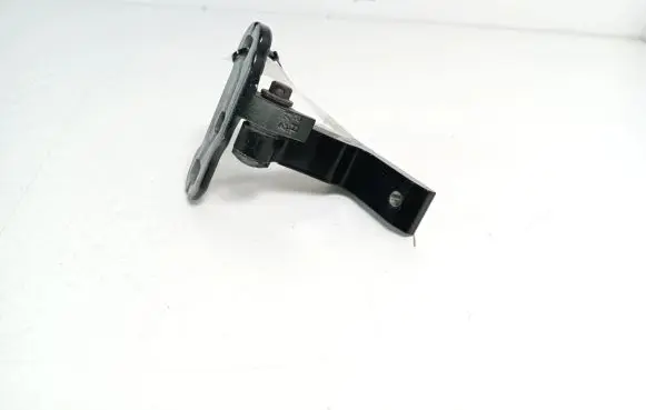 Volvo S90, V90 Rear door lower hinge 31371587