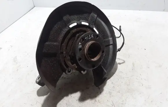 BMW 5 GT F07 Rear wheel hub 6797307