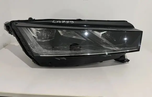 Skoda Octavia Mk4 Headlight/headlamp 5E4941016A