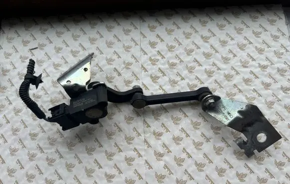 Ford C-MAX II Sensor VP3M5F13D007EA