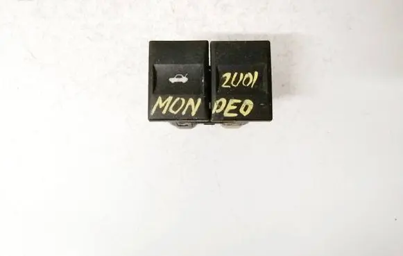 Tailgate opening switch