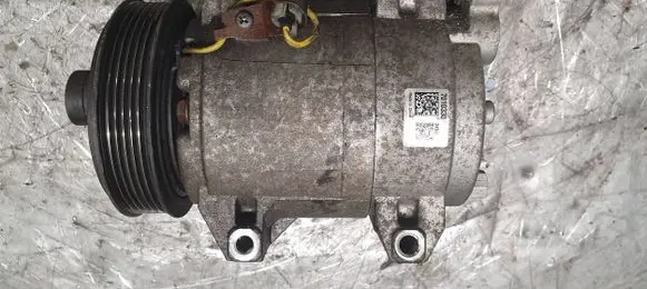 Volvo XC90 Air conditioning (A/C) compressor (pump) 7010330