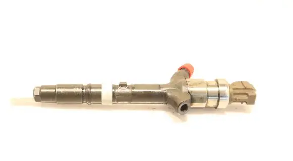 Toyota Corolla E110 Fuel injector