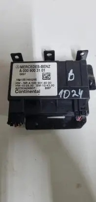 Mercedes-Benz Sprinter W906 Fuel injection pump control unit/module A0009003101 180105146529E