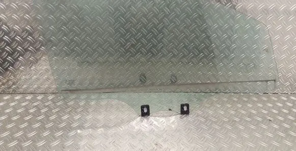 Toyota Aygo AB40 Front door window glass four-door