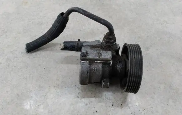 Opel Movano A Power steering pump 