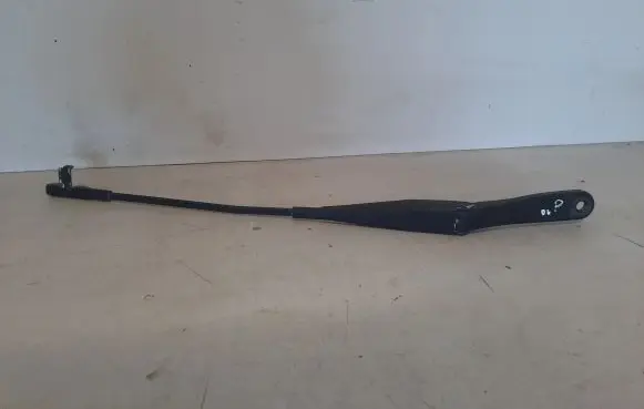 Opel Astra H Front wiper blade arm 13111220