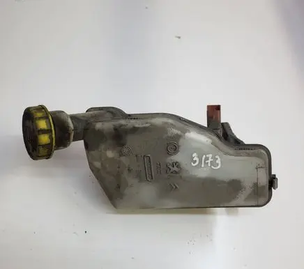 Peugeot 208 I Master brake cylinder 32069745