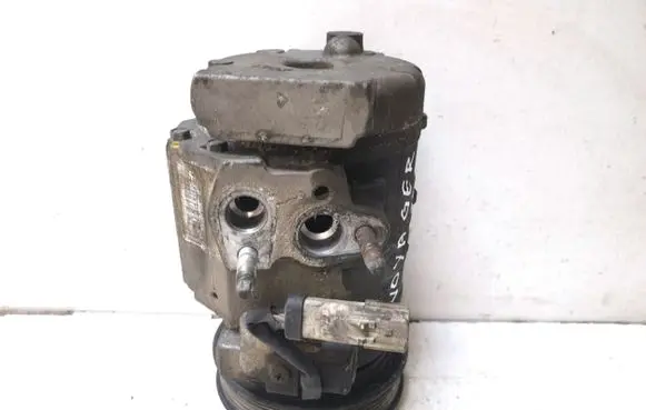 Chrysler Grand Voyager IV Air conditioning (A/C) compressor (pump)