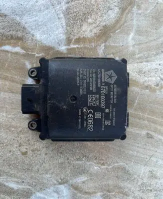 Maserati Levante Blind spot module 670100397