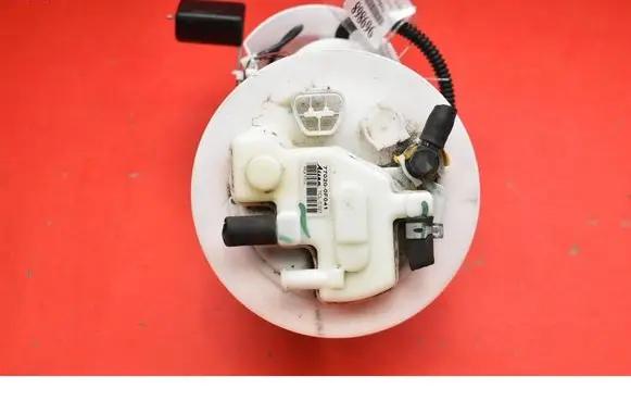 Toyota Corolla Verso E110 In-tank fuel pump 77020-0F041