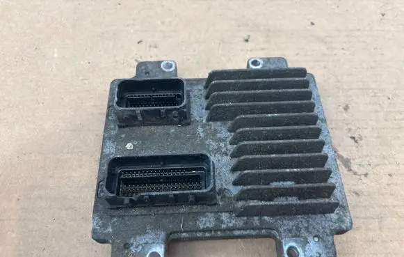 Opel Meriva B Engine control unit/module 12639891 12636386 86AAT5561040011B