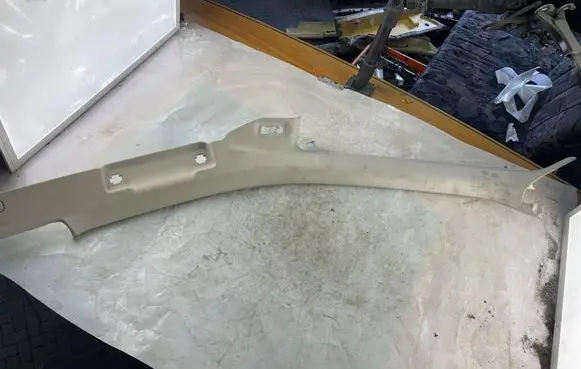 Audi A4 S4 B7 8E 8H (D)pillar trim (top) 8E0867233