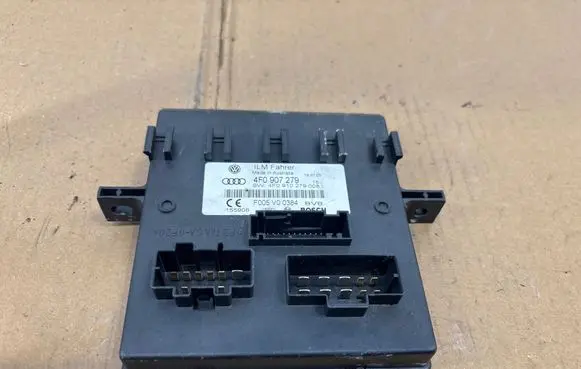 Volkswagen Jetta VI Comfort/convenience module 4F0907279 F005V00384 4F0910279